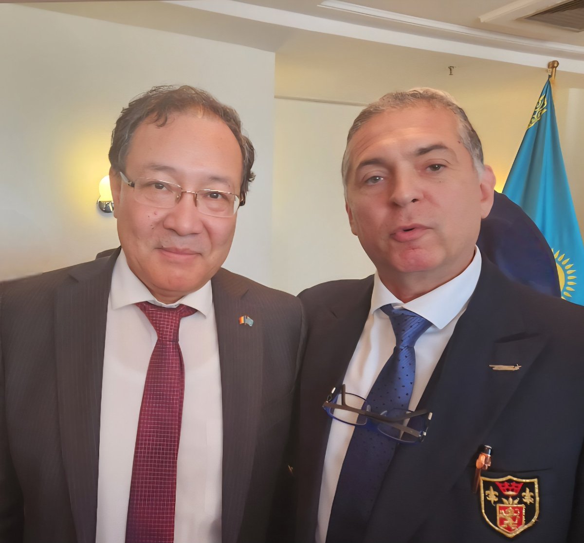 dobircianu's tweet photo. ROMANIA 🇷🇴 &amp; KAZAKHSTAN 🇰🇿
with H.E. Amb. Ali Yerlik, Extraordinary &amp; Plenipotentiary Ambassador of Kazakhstan to Romania.
statement: Kazakhstan–a Regional Power. Our values its friendly relations with Romania, the first European country to recognize our nation’s independence. https://t.co/3dAmgJkYjB