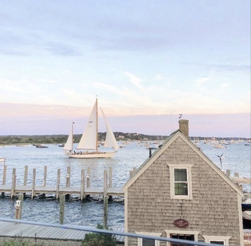 moontides_'s tweet image. 