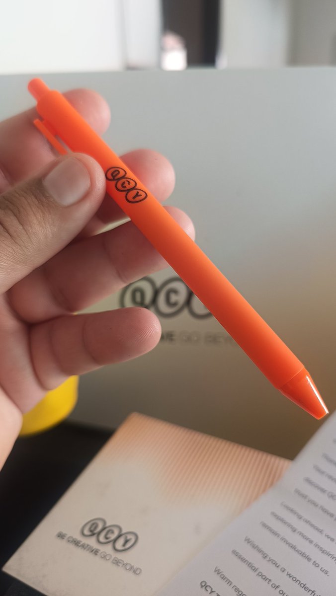 eubonatech's tweet photo. É tão bom ter reconhecimento do nosso trabalho. Existem algumas empresas que vem atrás de nós pra falar sobre isso, trabalho, e acabam conquistando nosso coração. 

Direto da China. Parceria muito legal com a QCY. 💛

BE CREATIVE GO BEYOND https://t.co/2WWlVo06bC