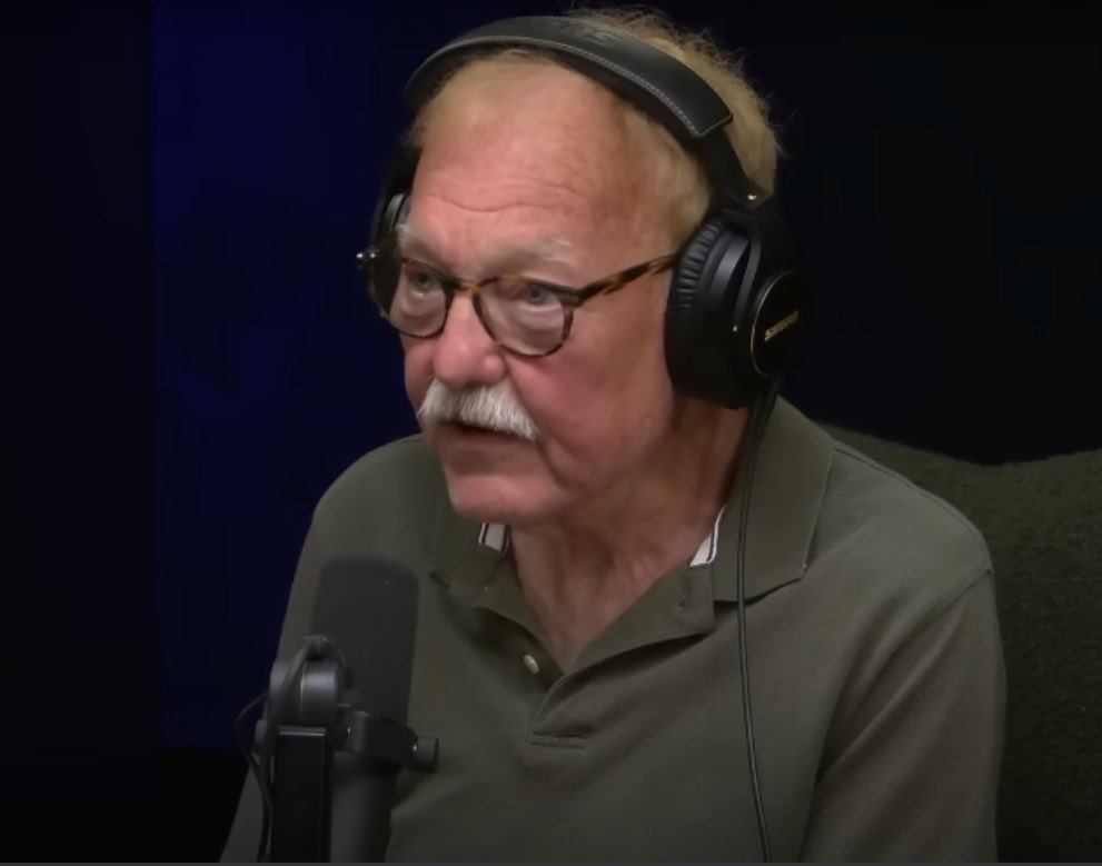 Skulledwedge's tweet image. Rotisserie chickens? The luxury dinner option?