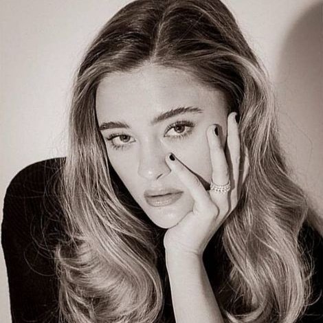 𝓐𝐥𝐢𝐜𝐞 𝓲𝐧 𝓦𝐨𝐧𝐝𝐞𝐫𝐥𝐚𝐧𝐝｡ tweet media