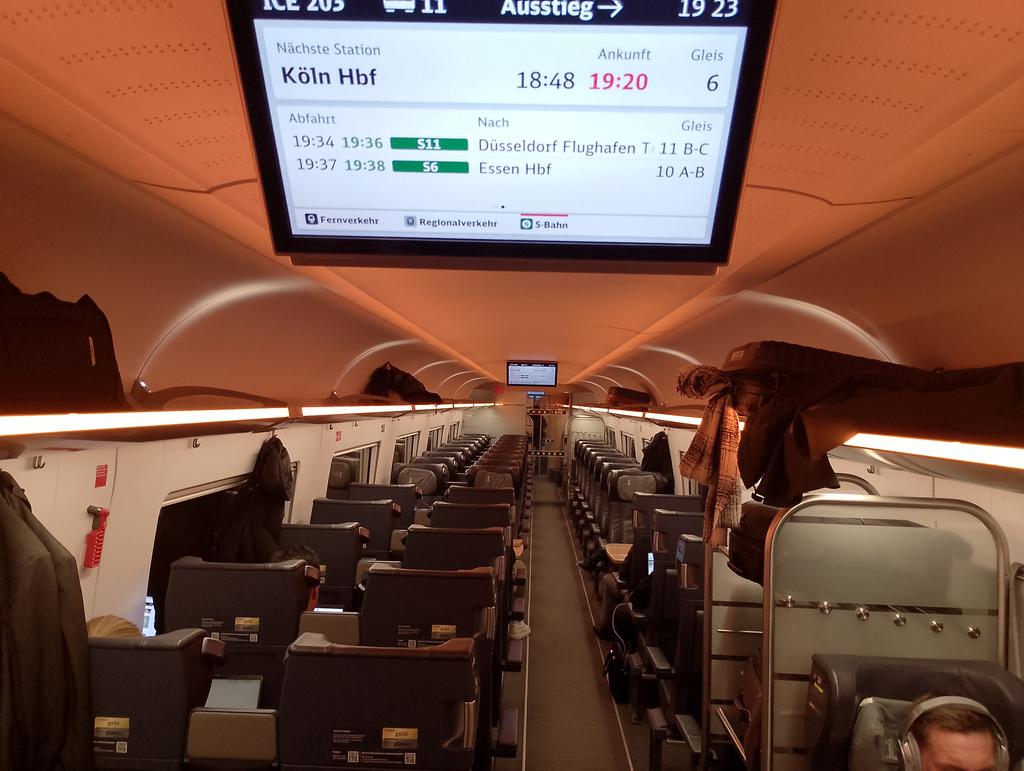 Maxim Mironov tweet media