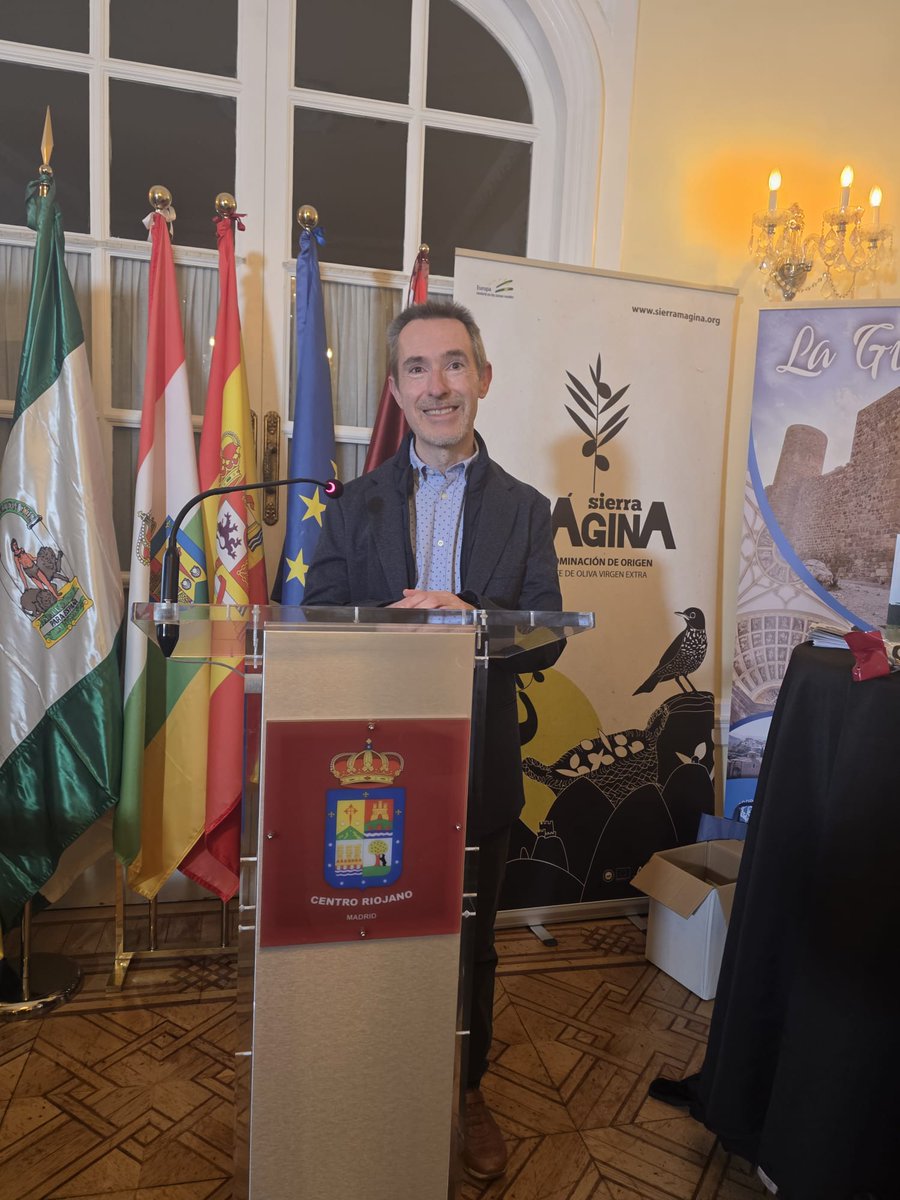 eComercioAgr's tweet photo. Está tarde nos toca estar @DOSierraMagina 
 Presentación en #Madrid de Sierra Magina a través de sus municipios de la Guardia de Jaén y Torres. #Aceite Virgen Extra #Gastronomia #Turismo 
💚#EcaOlive https://t.co/MQYjqJUh3O