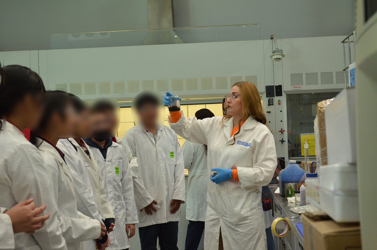 ciqa_mx's tweet image. El pasado 10 de febrero recibimos en el #CIQA la visita de estudiantes de la Secundaria General #20 “Dora Madero”, quienes realizaron un recorrido por los laboratorios de Química Macromolecular y Nanomateriales.