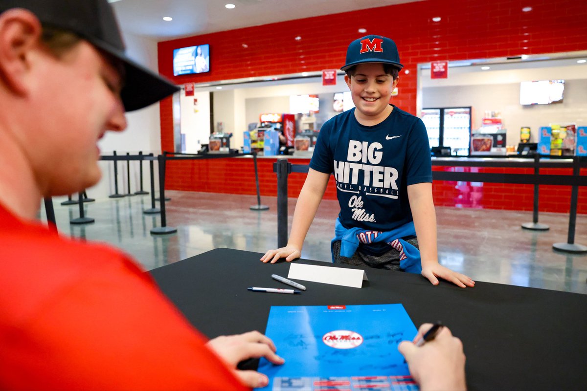 Ole Miss Baseball tweet media