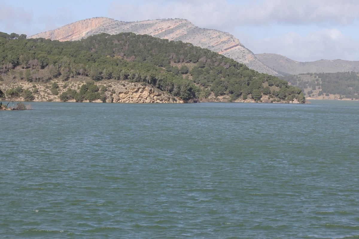Embalse del Guadalteba febrero 2026. <a href="/101tvMalaga/">101TV Málaga</a> <a href="/DiarioSUR/">SUR. El periódico de Málaga</a> <a href="/PTV_Malaga/">PTV Málaga</a> <a href="/meteo_marbella/">MeteoMarbella</a> <a href="/7TVMalaga/">7 TV Málaga</a> <a href="/adirecto/">Andalucía Directo ❎</a> <a href="/AEMET_Andalucia/">AEMET_Andalucía</a> <a href="/AEMET_Esp/">AEMET</a> <a href="/malaga/">Ciudad de Málaga</a> <a href="/malagaennoticia/">Ⓜ️álaga en Noticia</a> <a href="/MeteoredES/">Meteored España</a> <a href="/ElTiempoes/">Eltiempo.es</a> <a href="/Eltiempoalsur/">𝔼𝕝 𝕥𝕚𝕖𝕞𝕡𝕠 𝕒𝕝 𝕤𝕦𝕣</a> <a href="/ecazatormentas/">Cazatormentas</a> <a href="/lasextameteo/">La Sexta Meteo</a> <a href="/ElTiempoA3/">El Tiempo de Antena 3</a> <a href="/abarniol_tve/">Albert Barniol</a> <a href="/HoyEnDiaCSTV/">Hoy En Día Canal Sur TV</a>