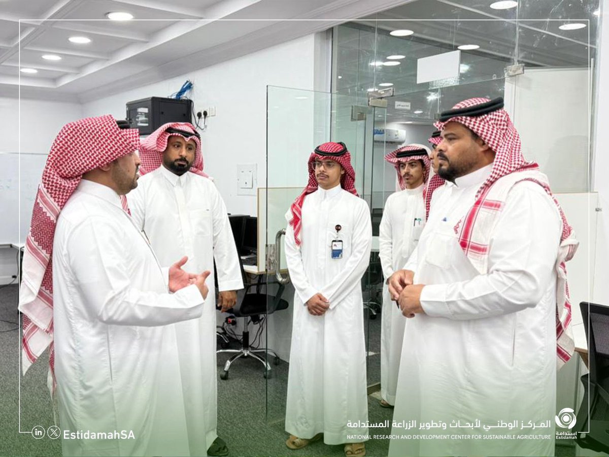 EstidamahSA's tweet photo. يطلق #مركز_استدامة بالشراكة مع الجمعية التعاونية للبن بجازان تجارب بحثية تطبيقية في مرتفعات #جازان تشمل 5 حقول بن؛ لتطوير الممارسات الزراعية ورفع جودة وإنتاجية البن الجازاني كإحدى ركائز البن السعودي. https://t.co/ZpwfFgybMZ