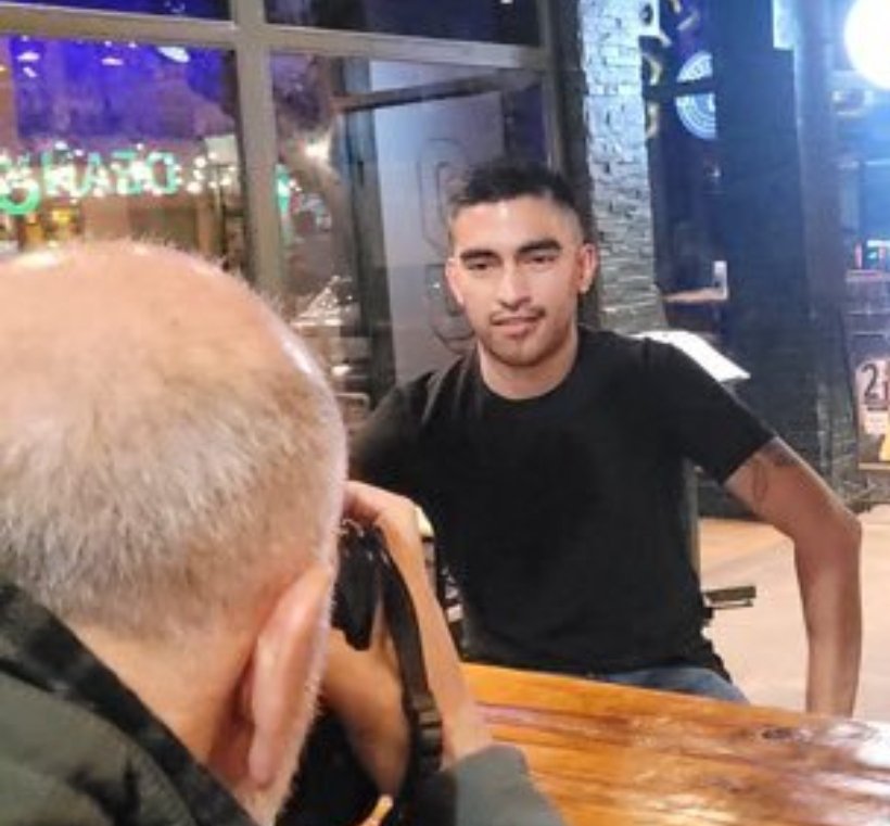 A la gran nota que le hicieron en <a href="/muybanfield/">Muy Banfield </a> a <a href="/BirrielCAB/">Lucas Birriel</a> le faltó una sola pregunta para ser brillante:

-"Lucas, de qué trabajás?"

Y daba lo mismo quien la hiciera.
#Banfield
<a href="/RodriBarrios97/">Rodrigo Barrios</a>
<a href="/TatoMendez20/">Tato Mendez🎙️</a> 
<a href="/maticolombo_/">Matias Colombo 🎙️</a>
<a href="/seeryluu/">Lu seery 🇳🇬</a> 
<a href="/luddalderete_/">𝕷𝖚𝖉𝖒𝖎𝖑𝖆 🎙️</a>