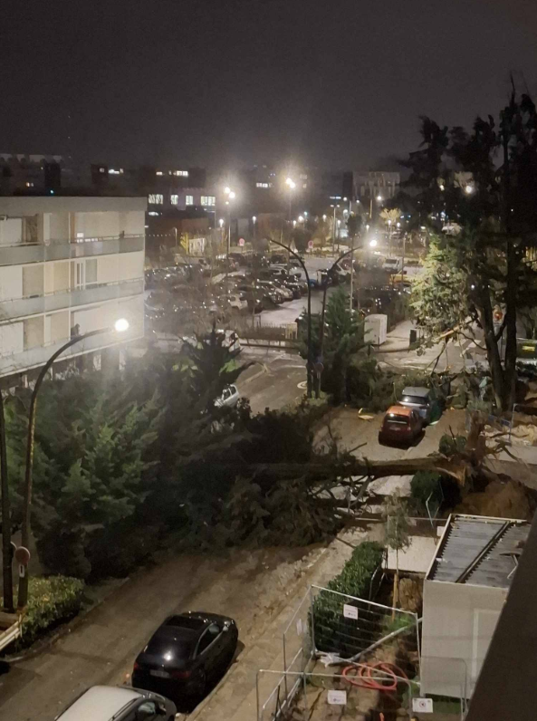 StormWatchFR☈ tweet media