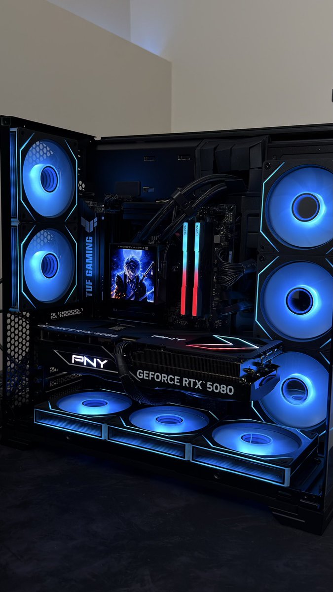 مع الاحمر ولا الازرق ؟ 

كل واحد يقول الزين عندي ماشاء الله 🔥

وبالنسبه للكروت
PNY 5080 Epic-x 16gb oc 
للامانه ادائه رهيب وتبريده افضل بكثير من نسخ الSFF  
Pny شركه مايستاهل فيها اطلاقا 👌🏻

Cc: <a href="/Pc_force1/">Pc-Force</a>