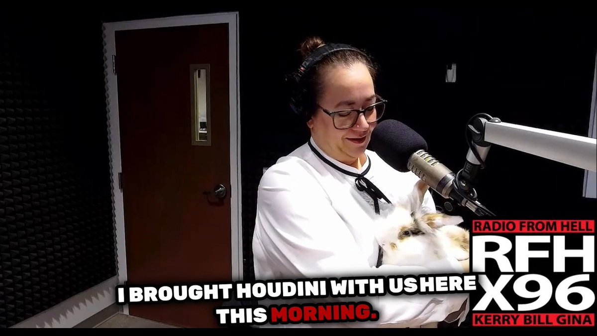 Kerry Bill and Gina tweet media