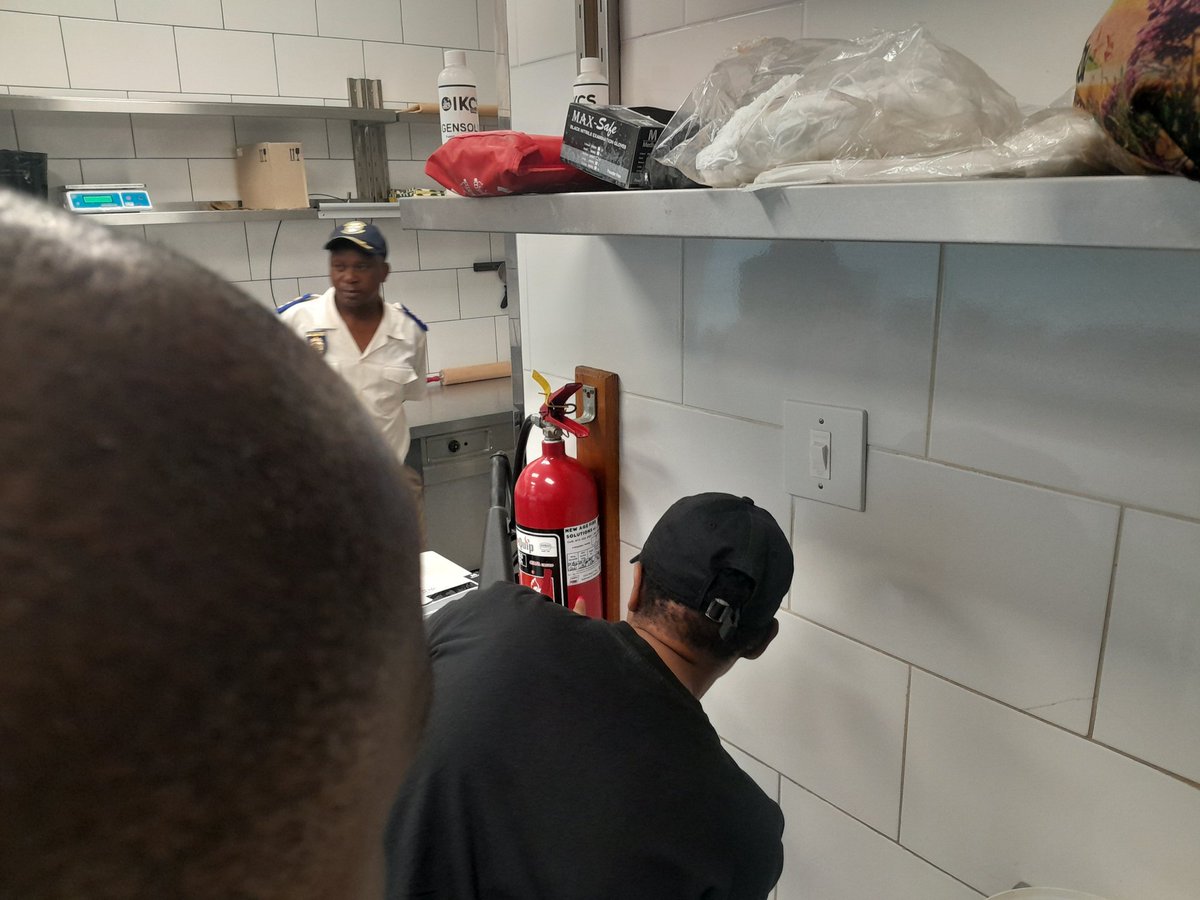 nasiphim's tweet photo. We are busy with our bylaw enforcement in Hartfield in Region 3. 
Drama owes us R22 000, and we demand a payment for it now, or we tima them

We also gave them a fine for building plans that were not approved by Tshwane Fire

@CityTshwane https://t.co/1b7v001OL4