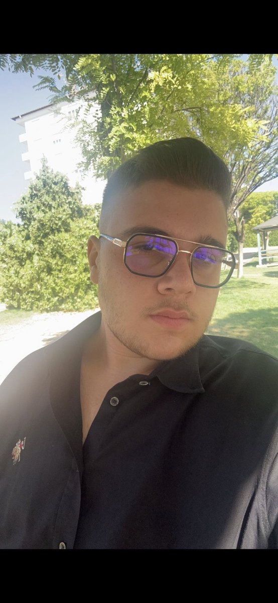 Bıçaklandı, dövüldü, kalbi çıkarıldı...  17 yaşında bir çocuk…
Eyüp Arıcı… #EyüpArıcıİçinAdalet