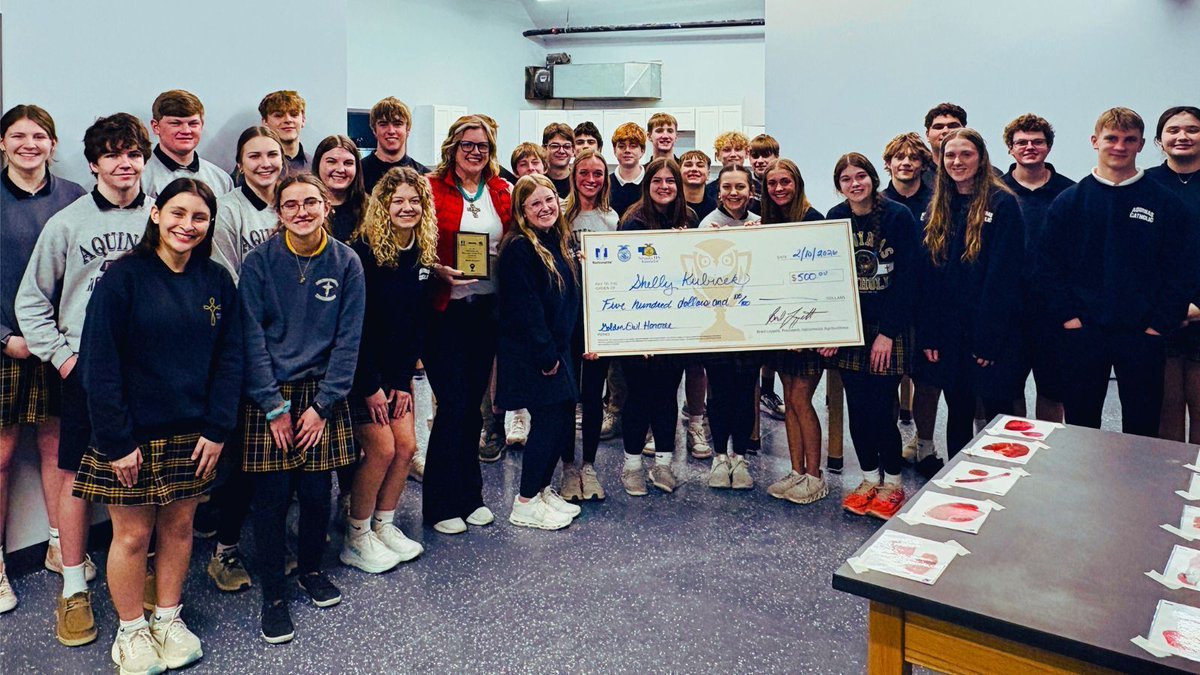 NEFFAFoundation's tweet photo. 🦉 ✨Our Golden Owl travels took us next to @AquinasNation, where we surprised FFA advisor Ms. Shelly Kubicek, who is described as an exceptional ag teacher, mentor, visionary, leader, and a builder. Congrats! #neffa #neffafoundation #GoldenOwlAward #TeachAg #ageducation https://t.co/B53aauz9AX