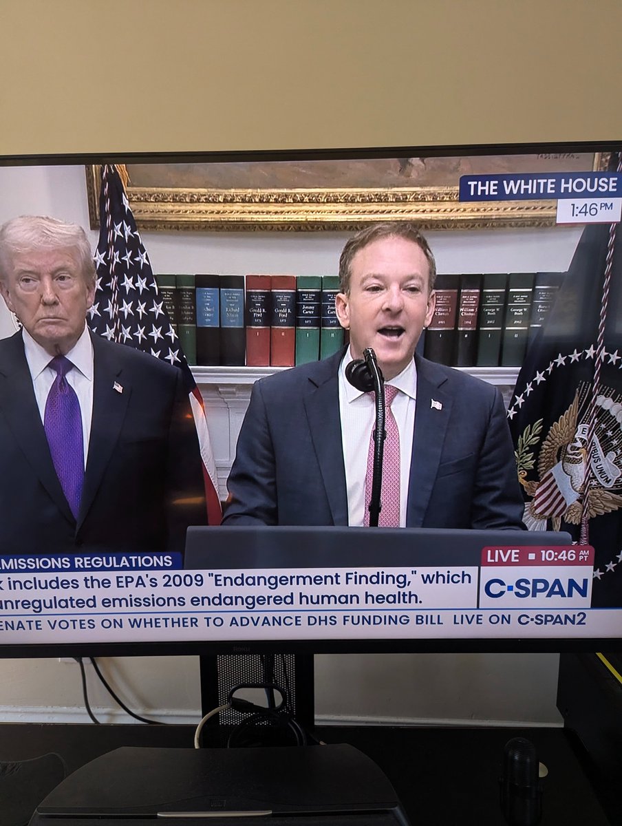 troybaron's tweet photo. Welp, I guess we'll all have to move to fucking Mars.. because science and this planet are doomed with this asshole doing what he does best and feeding his own narcissistic tendencies!! 

So this asshole just erased climate change and proclaimed it a hoax! https://t.co/biodIWSX56