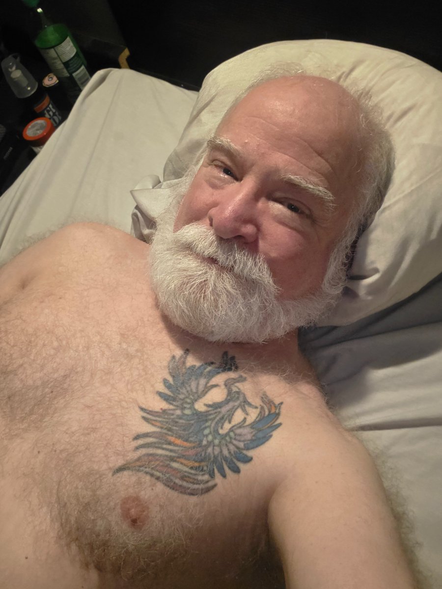 Beejeebopper tweet media