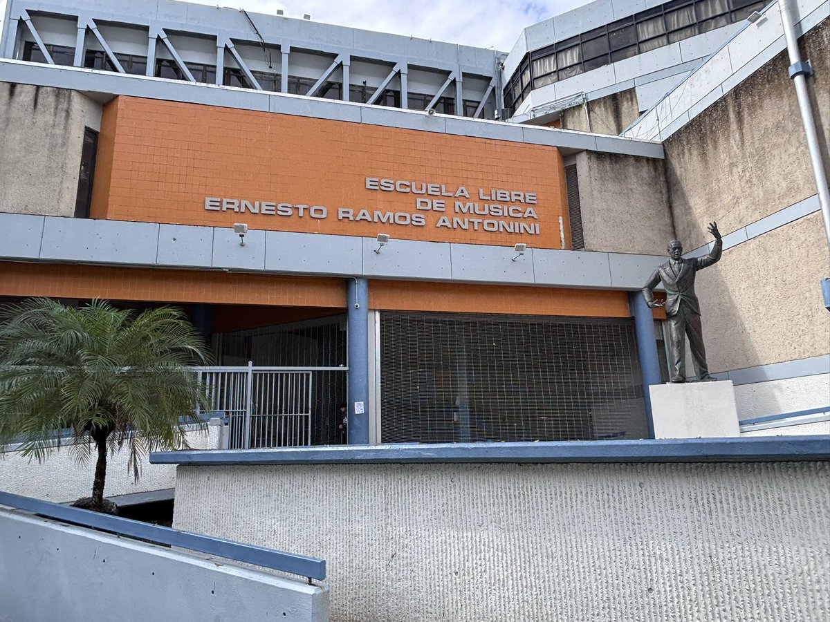 Landed safely in San Juan!  Visiting our friends at ELMERA!