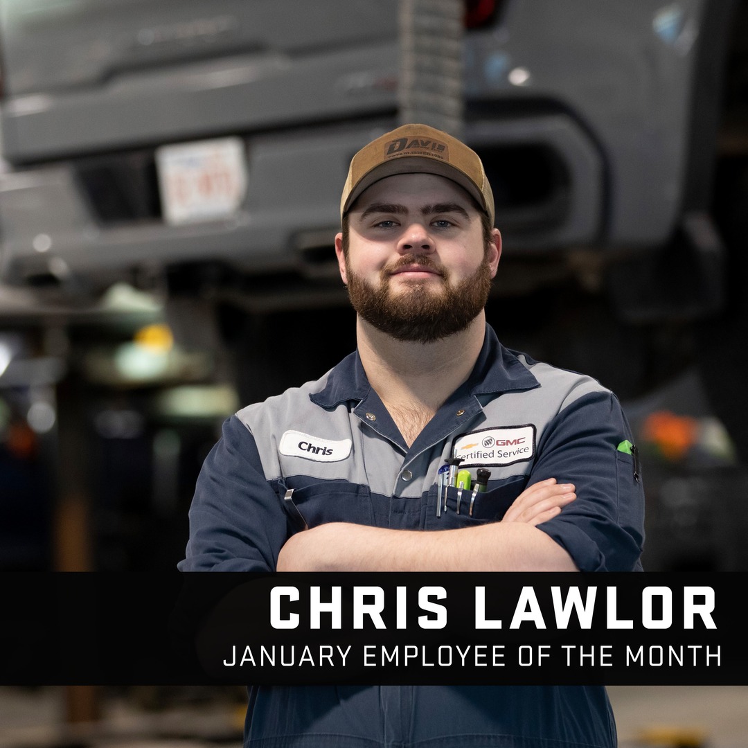 🎉 Big congratulations to Chris Lawlor for an amazing start to the year! Not only is he January's Employee of the Month, but he's also a proud new dad to a beautiful baby girl.

Congrats to Chris and his family on this exciting new chapter! 🥳

#DavisGMCBuick #Lethbridge #YQL