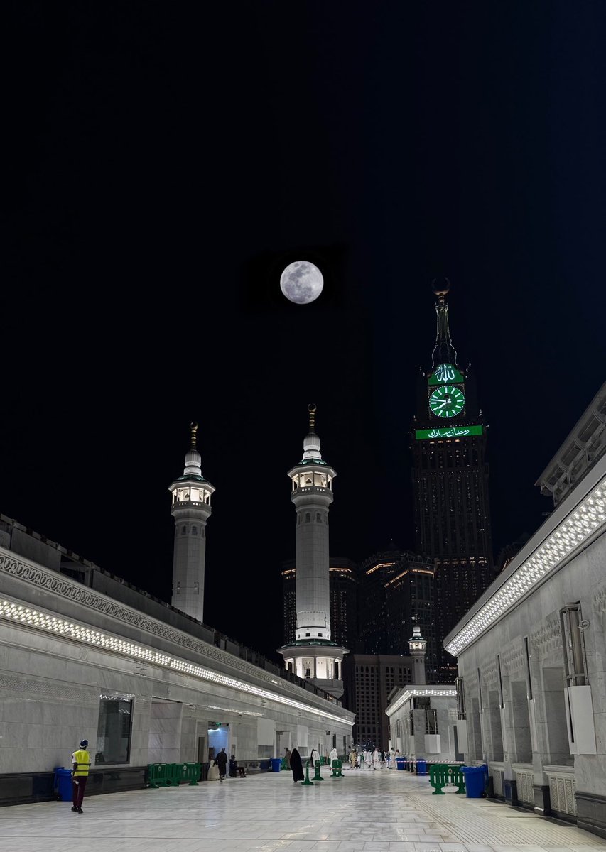 arab11__'s tweet photo. The moon of the Makkah 🕋 https://t.co/fXrhjoCIqx