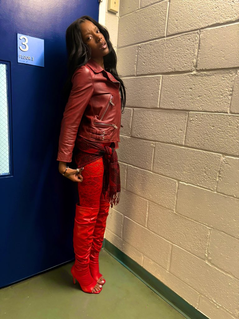 NaniRotten 🍎 tweet media