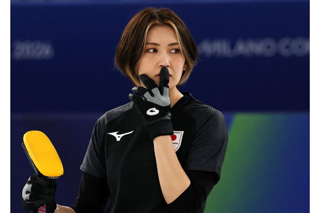 世界カーリング連盟や一般のカーリングのルールでも、もしプレーヤーが