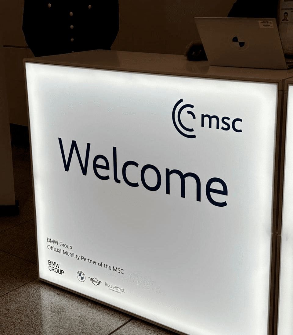 o_shym's tweet photo. At @MunSecConf, bringing veterans into the security conversation.
Excited to host a panel at #UkraineHouse with Ukrainian combat veteran Khrystyna Boichuk - come meet her tomorrow at 13:30.
More info https://t.co/NUiFo8Fgrb https://t.co/3p4zx9U48q