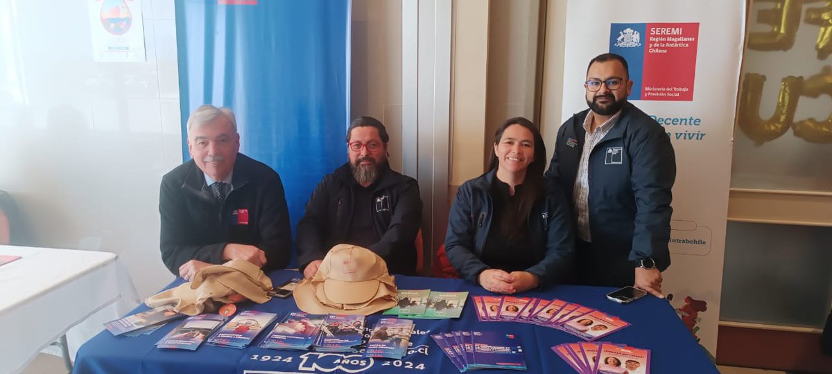 Dirección del trabajo, en jornada de "MOVILIZADOS", organizado por la División de Organizaciones Sociales de SEGEGOB, en el Hospital Clínico Regional de Punta Arenas, en conjunto con otros servicios, realizado el día de ayer....
