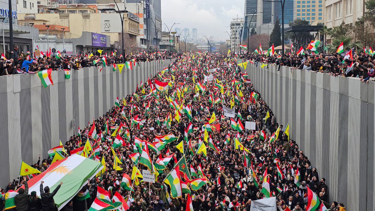 gallallay's tweet photo. اللهم ادفع اعداءنا باعداءنا واجعلنا من بين ايديهم منتصرين. https://t.co/BbWqqrZN98
