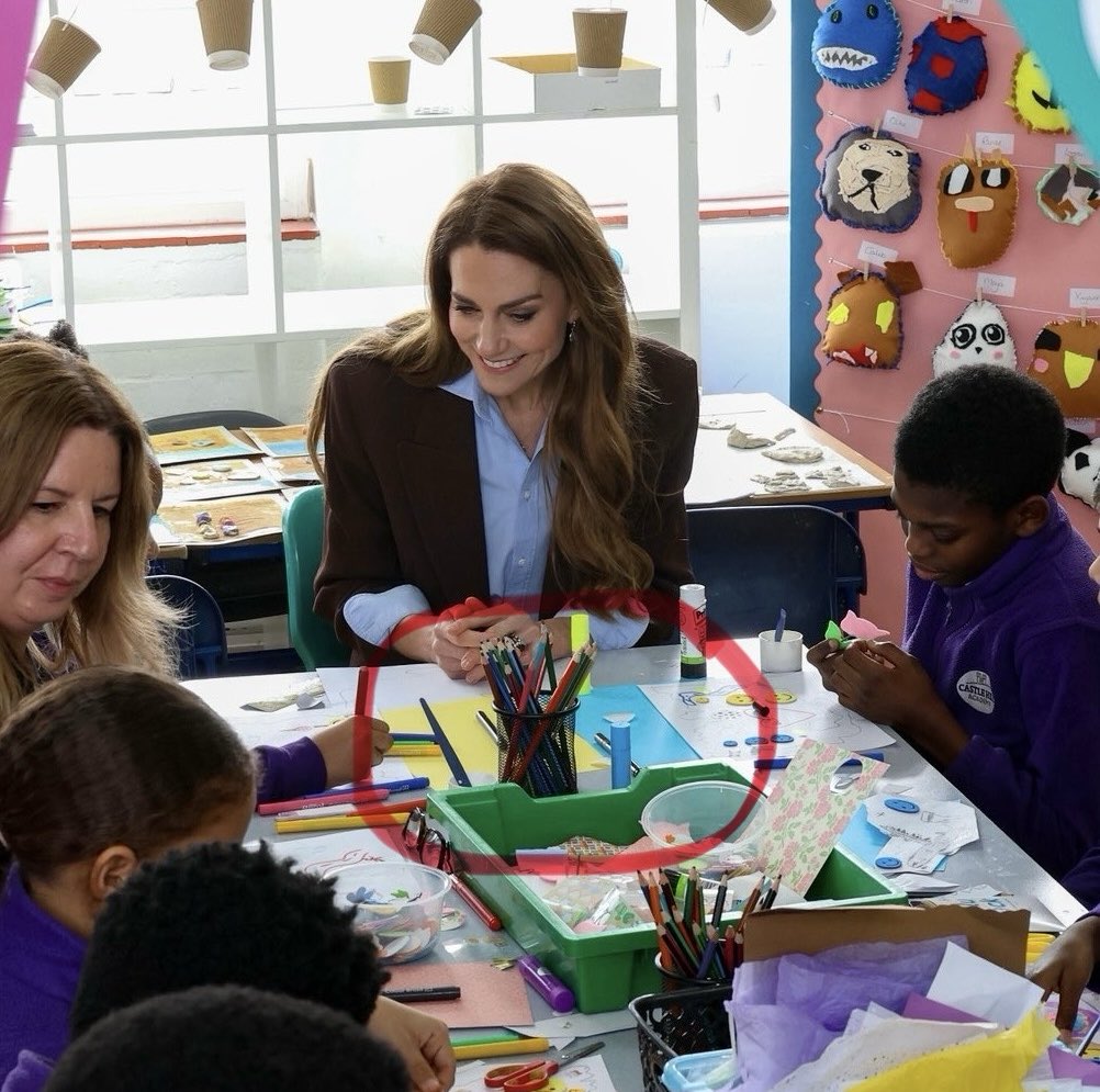 Lily Revin tweet media