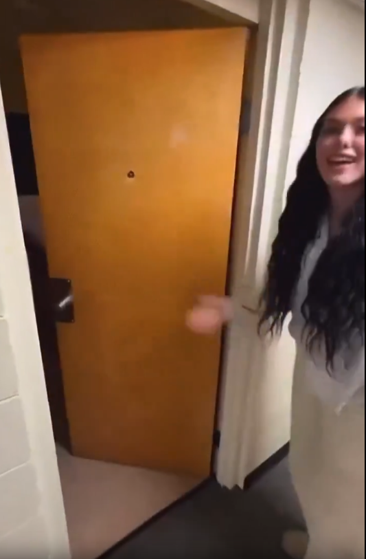 video.twimg.ca/amplify_video/…
cdn.videy.co/6Y0WXg181.mp4