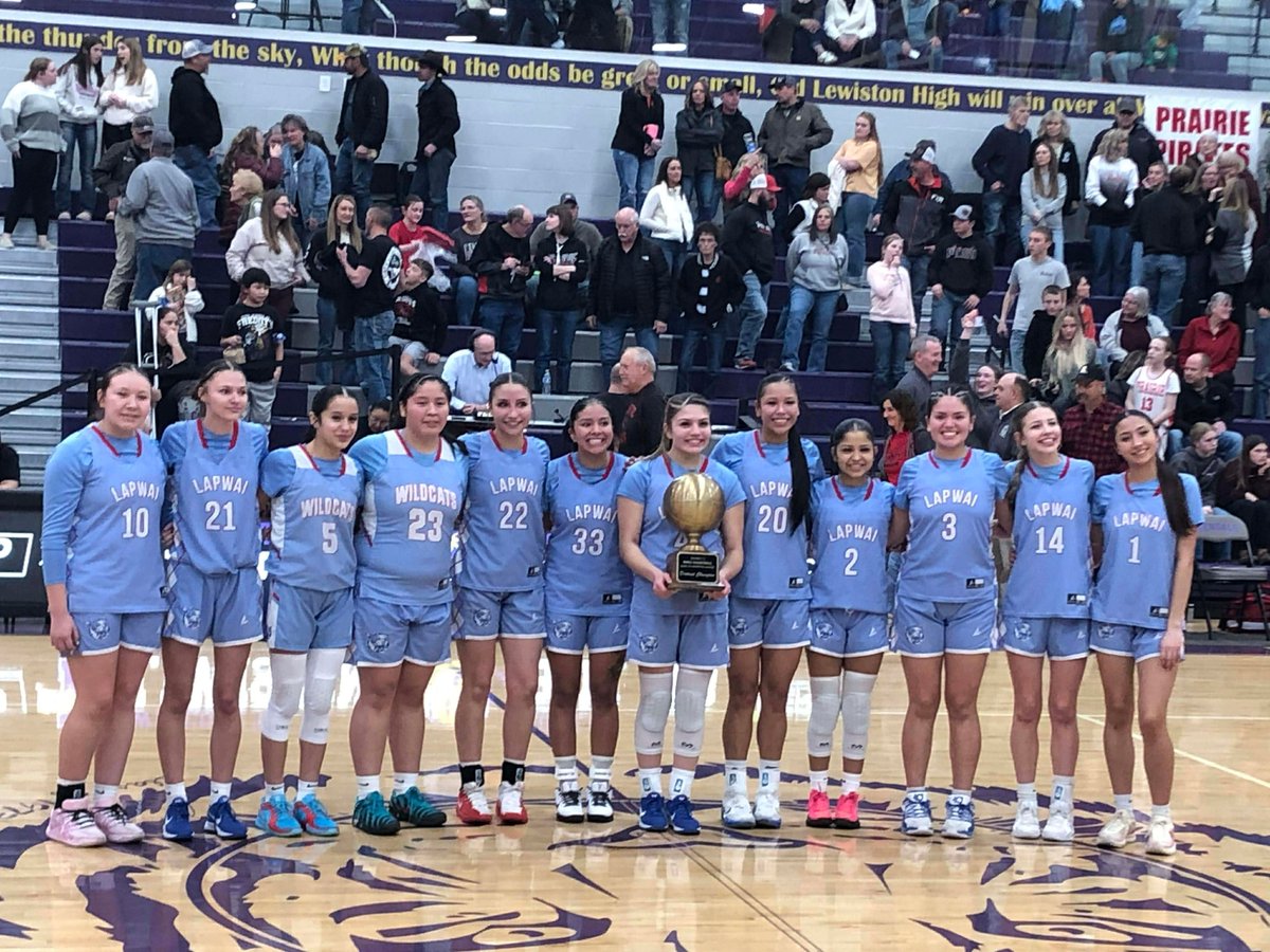 ndnsports's tweet photo. The Lapwai high school girls basketball team won district championships and will now head to Boise Idaho next week for State playoffs. They presently stand with a 22-1 record.
#NativePreps #NezPerce https://t.co/JohCbOd3RC