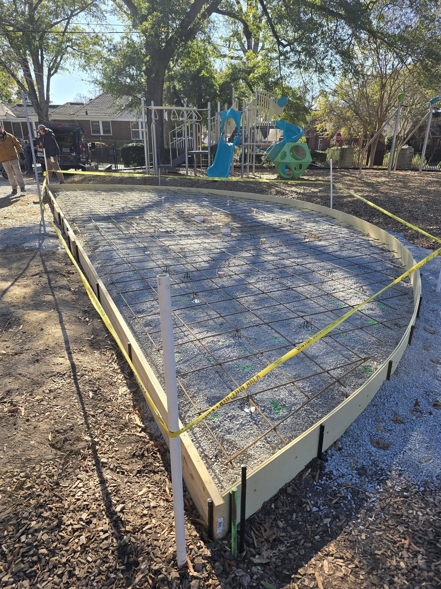 WPLawInc's tweet photo. Our fountain division is building a Splashpad at Melrose Park for the City of Columbia.  The kids are gonna love this in the summer!! https://t.co/pDv256DEj5