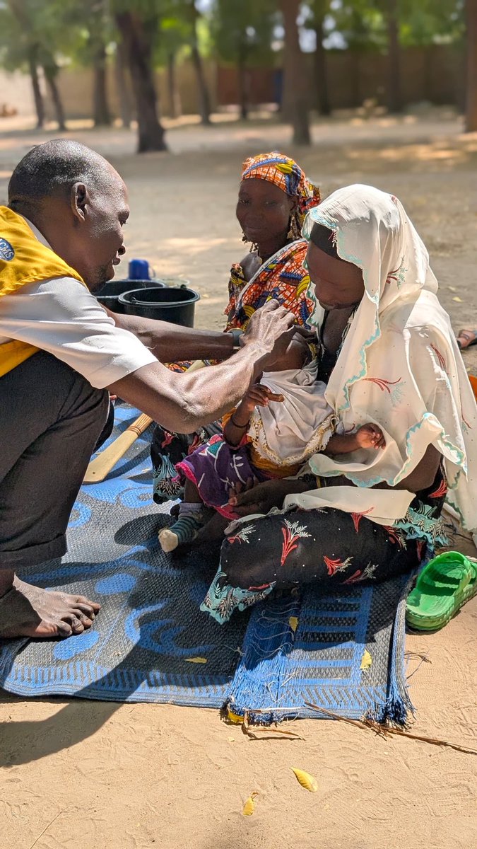 La campagne est lancée.
Merci à tous les parents, équipes et partenaires.

The campaign is officially underway.
A heartfelt thank you to all the parents, teams, and partners for their commitment and support.
#StopPolio237 #zeropolio26  #PEVCAMEROON