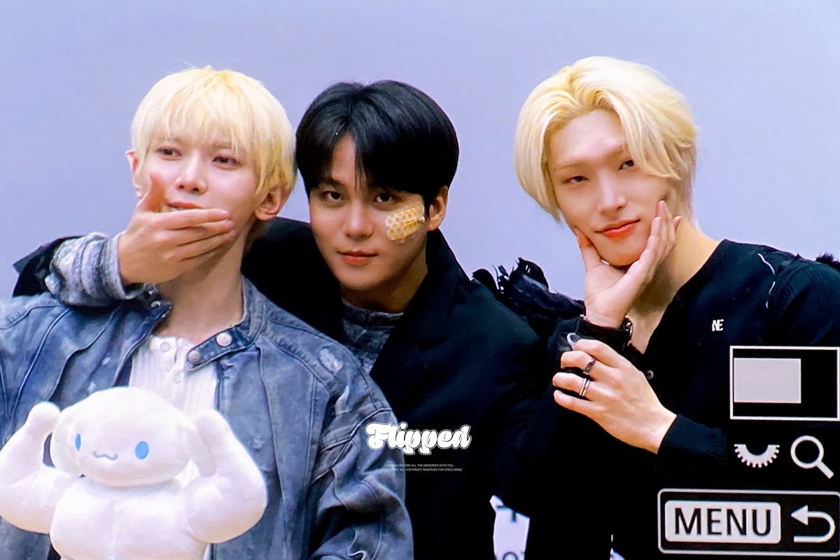 he think he’s better than me bc he can squeeze both their cheeks