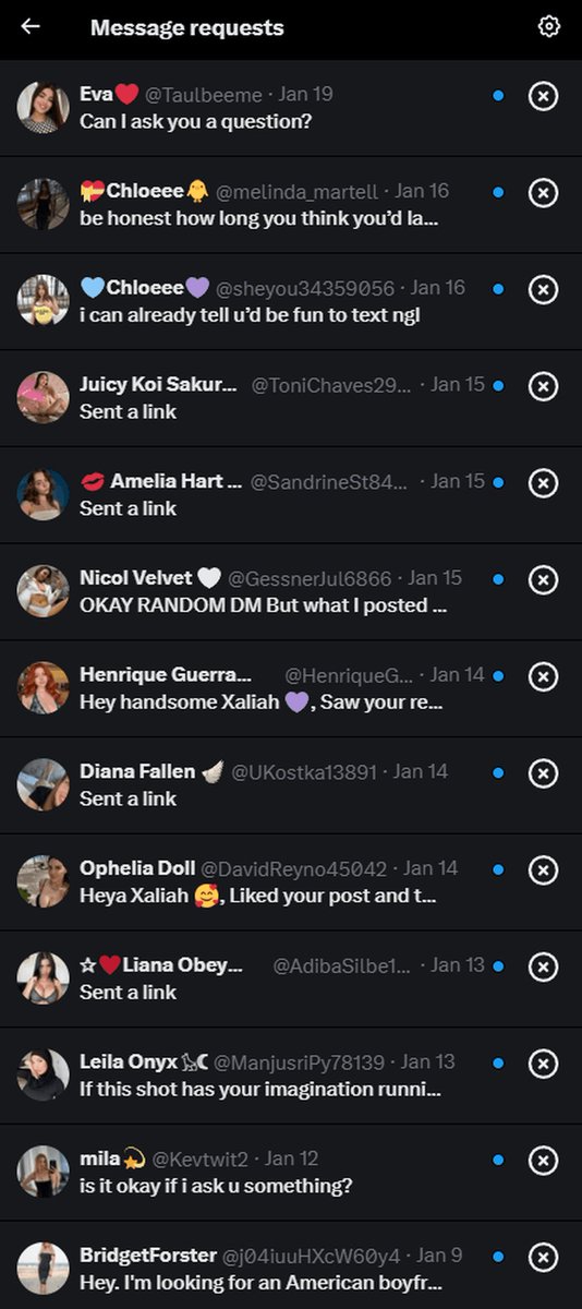 According to my twitter/X dm requests i'm handsome 👁️🫦👁️