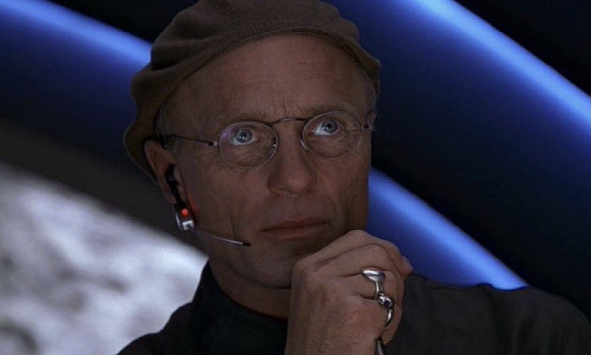 xerocooleth's tweet image. Steal all the jobs with AI

Force a recession

Crash gold and silver

Send crypto to zero

Tank all real estate

Call it affordability

But no one has money to buy

Dump all stocks

Except AI stocks

Middle class erased

Efficiency gained

Now only a few rich

Everyone else poor