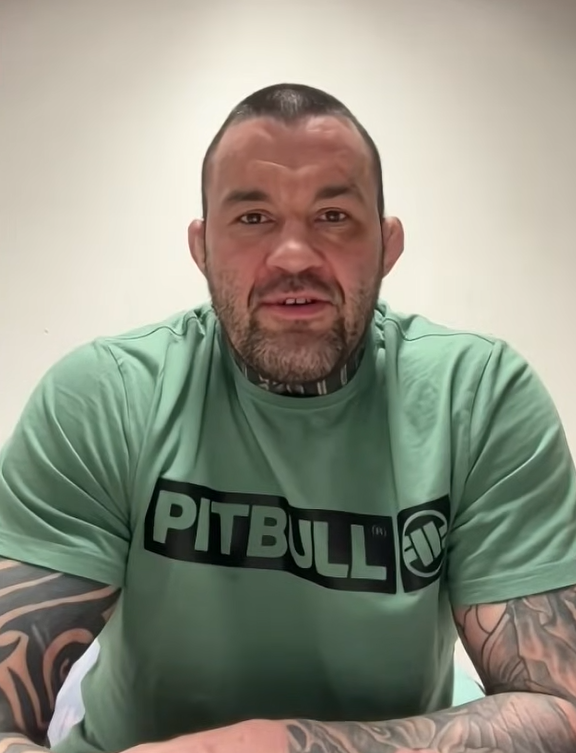 Michał Materla cieszy się na walkę z "mocnym bijokiem" Christianem Jungwirthem i mówi:
"Możemy postawić oponę na środku klatki, żeby nie za dużo chodzić i wymieniać się ciosami" 😂

youtube.com/watch?v=I3TiTU…

#Oktagon86 <a href="/OktagonOfficial/">OKTAGON</a>