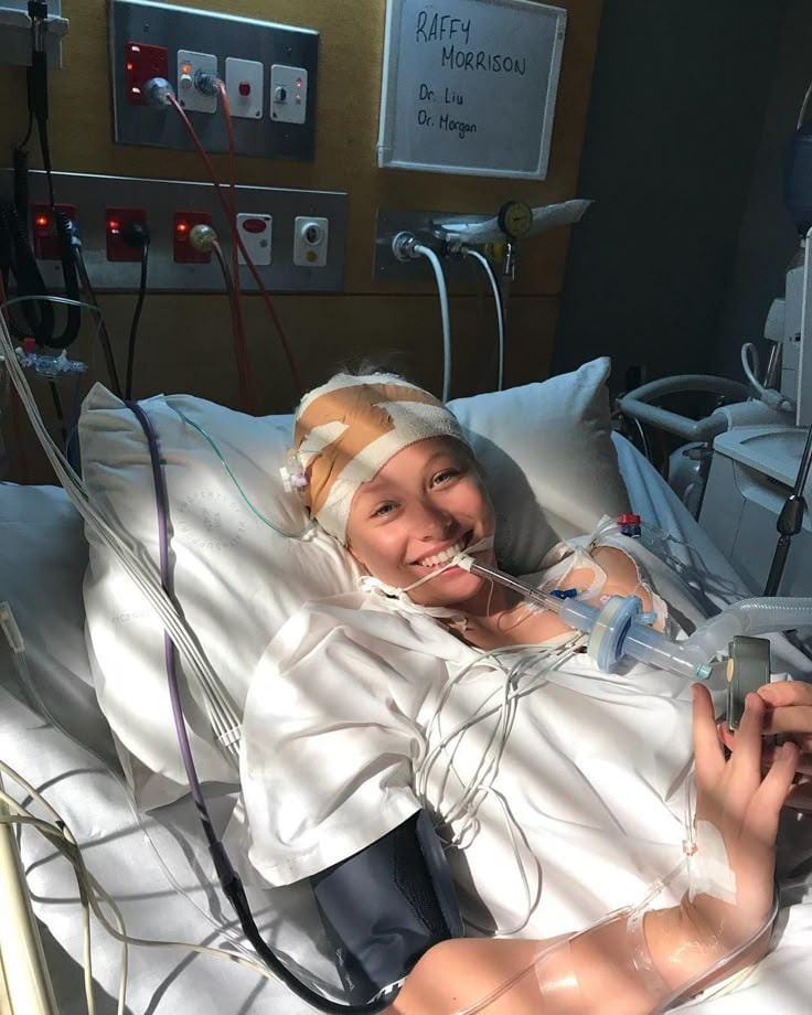 Heer_khan3's tweet image. I BEAT CANCER TODAY !!✌️