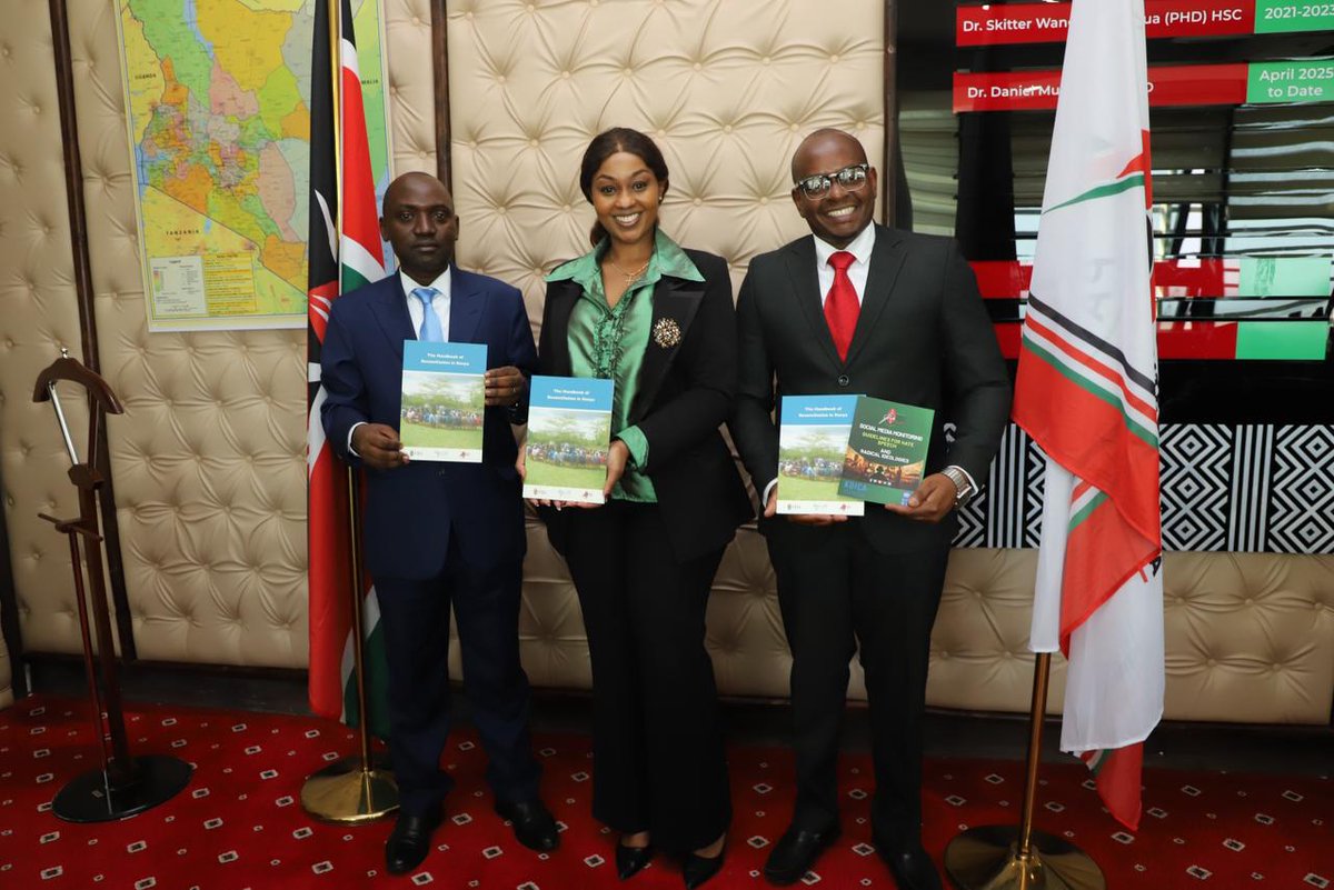 var3738's tweet photo. The VAR together with @UamuziOrg are strengthening Kenya’s people-centered democratic system by convening the right stakeholders around civic education and youth engagement.

As Kenya heads toward 2027,young citizens are not just spectators but informed actors shaping leadership. https://t.co/nmhe8Z5Wj8