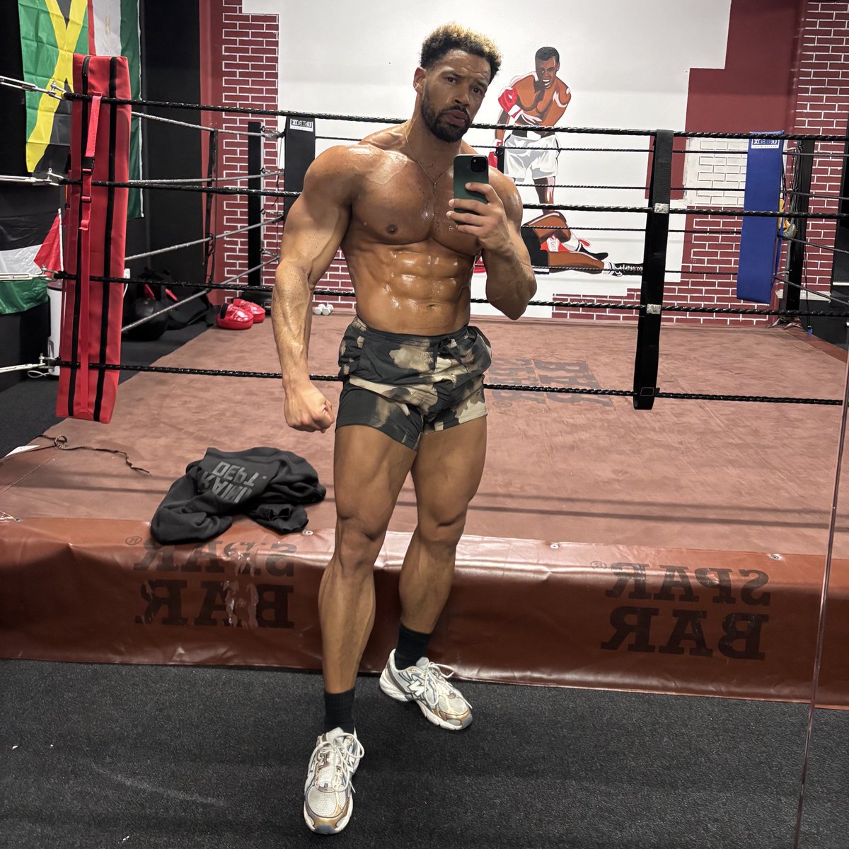 Arran Aro tweet media