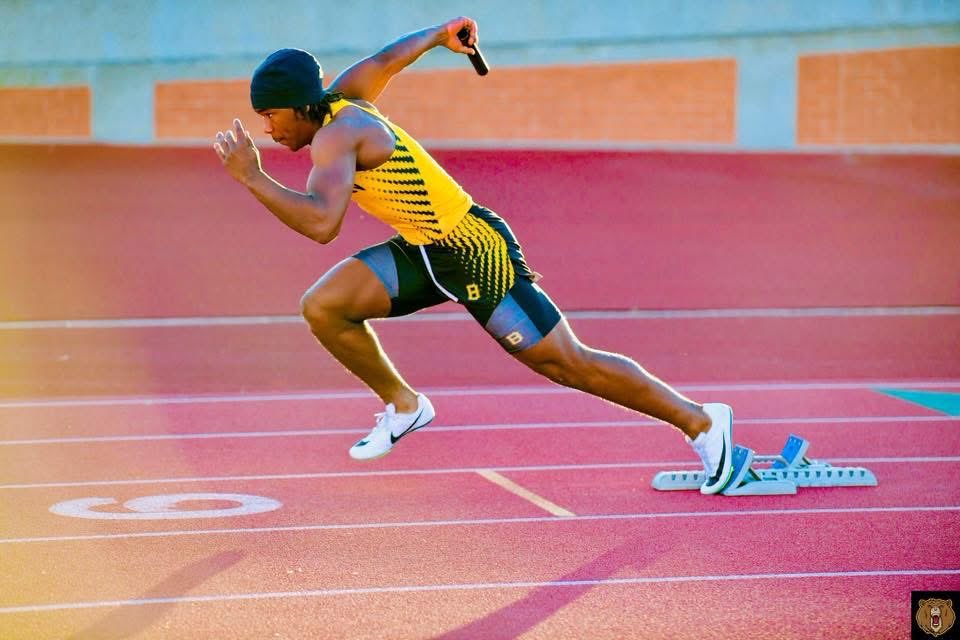 JAYMITCH_1's tweet image. Meet 2…another opportunity to separate.

Let’s work. 🏁

#SpeedKills #TrackToField #TexasHSFB  #TXHSFB  #RecruitThe210 #RecruitBrennanBears #HighSchoolFootball #OFFERSZN 
#2028watchlist