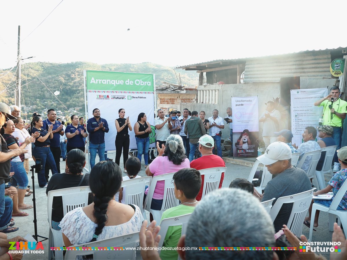 Se dio el banderazo de inicio a la obra de pavimentación de la calle Lirios, en la colonia Ampliación Barril, una acción que mejorará la movilidad y la calidad de vida de las familias de la zona. 🏘️🙌🏻