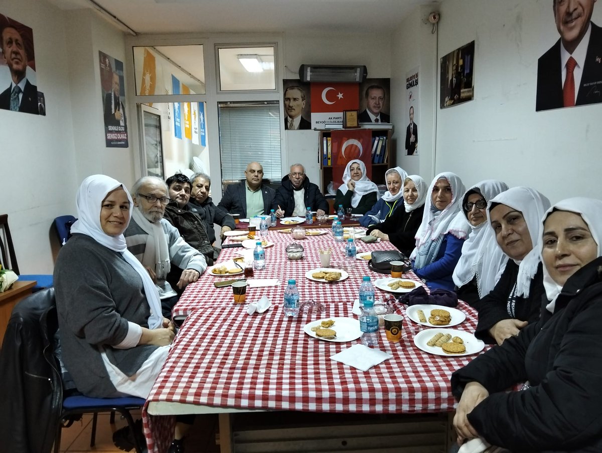 emin_l3674's tweet photo. ESKİŞEHİR MAHALLESİ HAFTALİK OLAĞAN YÖNETİM KURULU TOPLANTIMIZI MAHALLE BAŞKANIMIZ @RTARSLAN58  BAŞKANLIĞINDA İLÇE YÖNETİM KURULU ÜYEMİZ @mitelik67515527 RİYASETİNDE GERÇEKLEŞTİRDİK HAYIRLARA VESİLE OLSUN İNŞALLAH @RTErdogan @srkplt @abdullahozdemir @sinanmericc https://t.co/U10Elh5z2q
