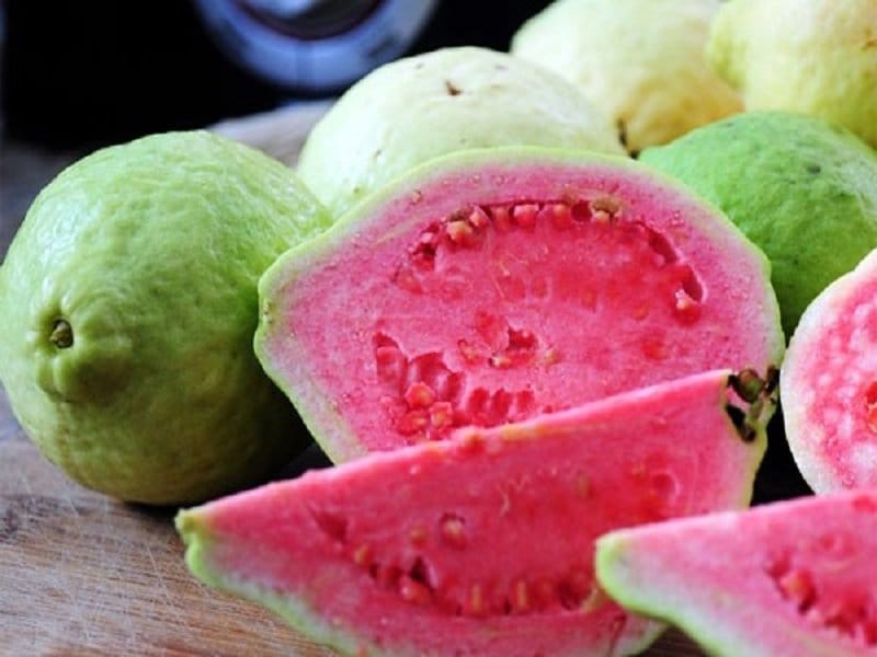 Guava is a nutritious tropical fruit rich in vitamin C, fiber, and antioxidants. It supports immunity, digestion, and heart health. It can be eaten raw or used in juices, desserts, and savory dishes, and even its leaves have medicinal uses.