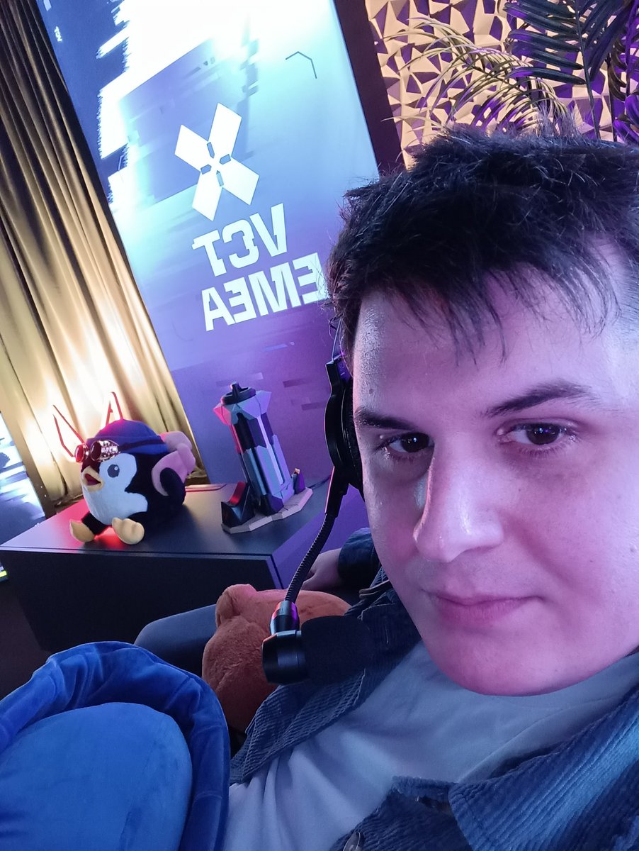 Primer día! ✅ Gracias a todos por pasaros por el Stream, mañana más y mejor! ❤️