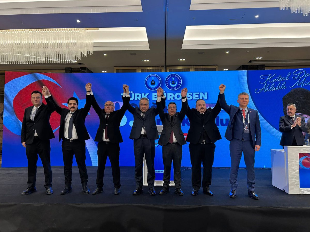 SalmanCevat's tweet photo. Türk Büro Sen 8. Olağan Genel Kurulunda güven tazeleyen Genel Başkan @TurkesGuney ve Genel Başkan Yardımcıları @ozkan_ulupinar @samicam19 ile yeni seçilen sevgili kardeşim @TarkanBANKUR kutluyor, hayırlı olmasını temenni ediyorum. @TurkBuroSenGM @kamusen https://t.co/rJIKndccLw