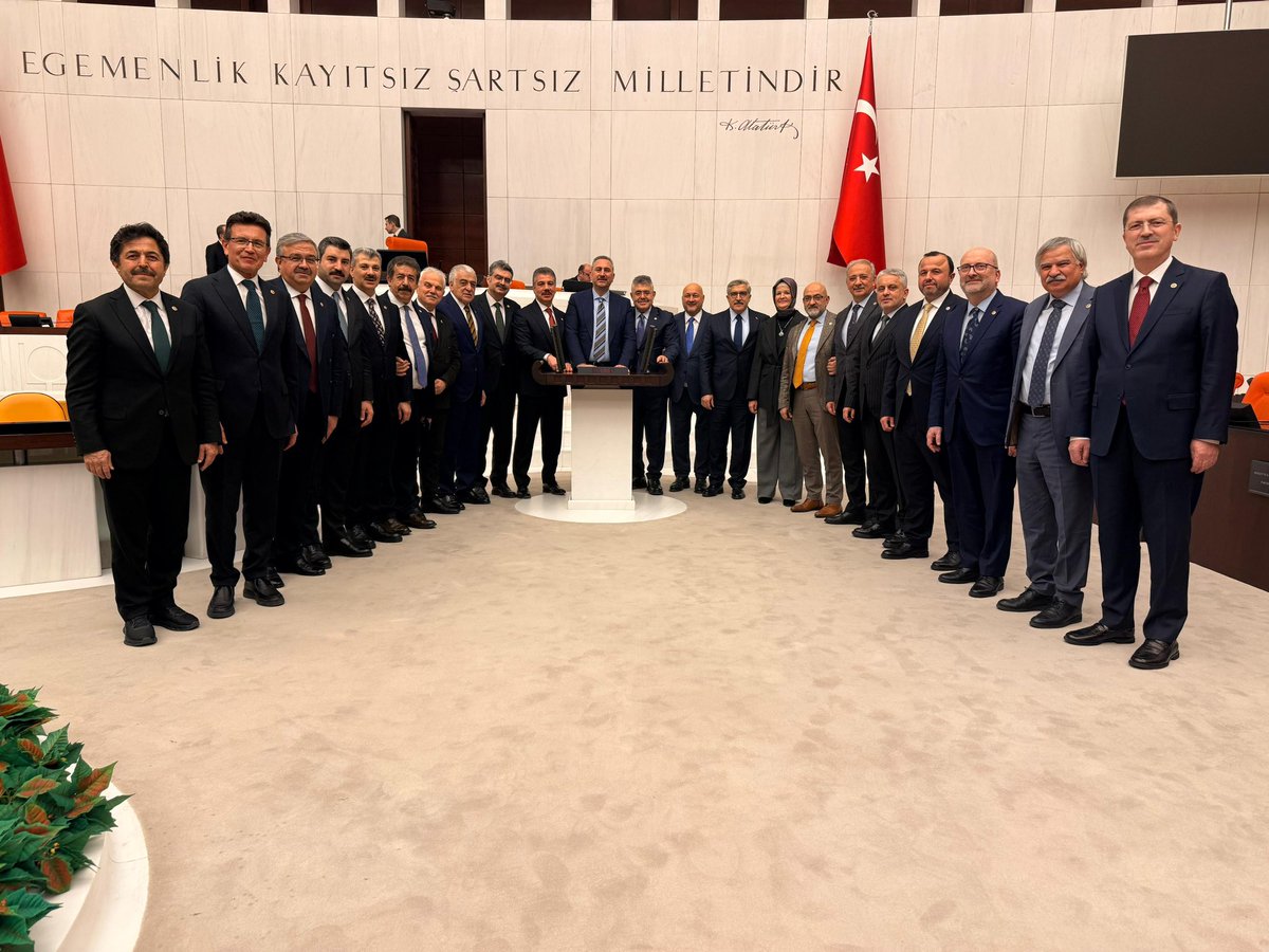 AbdurrahimFIRAT's tweet image. Karayolları Trafik Kanunu'nda Değişiklik Yapılmasına Dair Kanun Teklifi, TBMM Genel Kurulunda kabul edilerek yasalaştı.

Hayırlı olsun. 
#TBMM #yasa