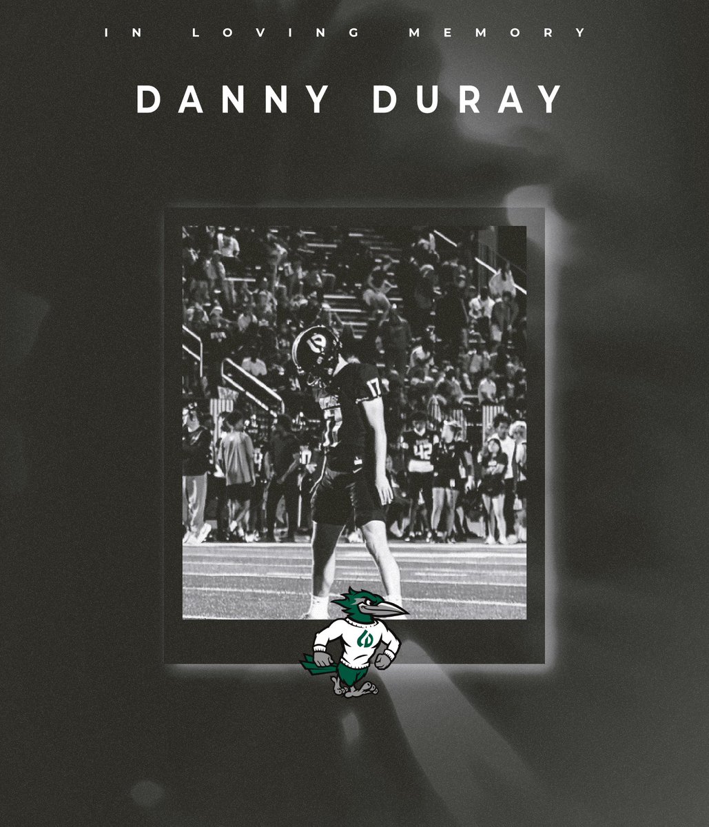 Dupage_Football's tweet image. College of DuPage Football mourns the loss of former Chaparral student-athlete Danny Duray. 💚17