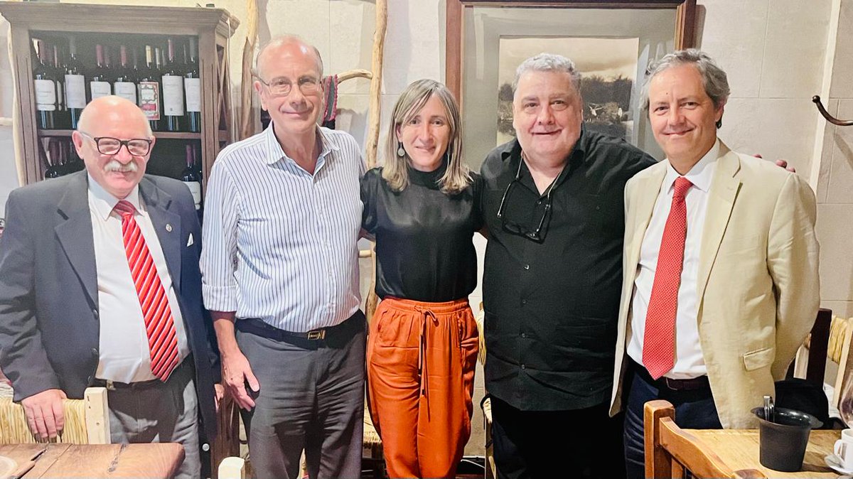 Gran encuentro con miembros del <a href="/PDCABA/">Partido Demócrata CABA</a>. Seguimos trabajando en la consolidación de un partido que continuará contribuyendo a fortalecer el rumbo liberal que ha tomado el país.