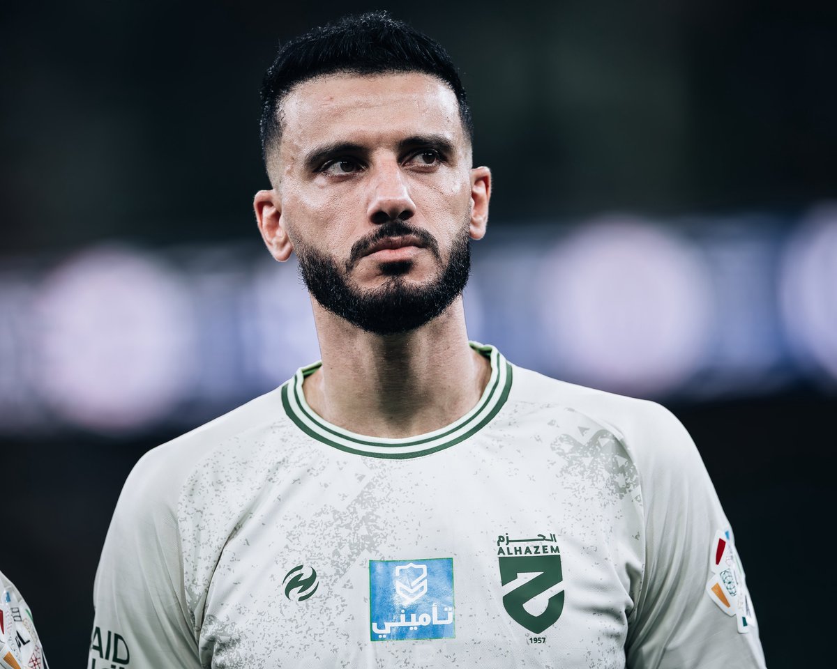 عمرو tweet media